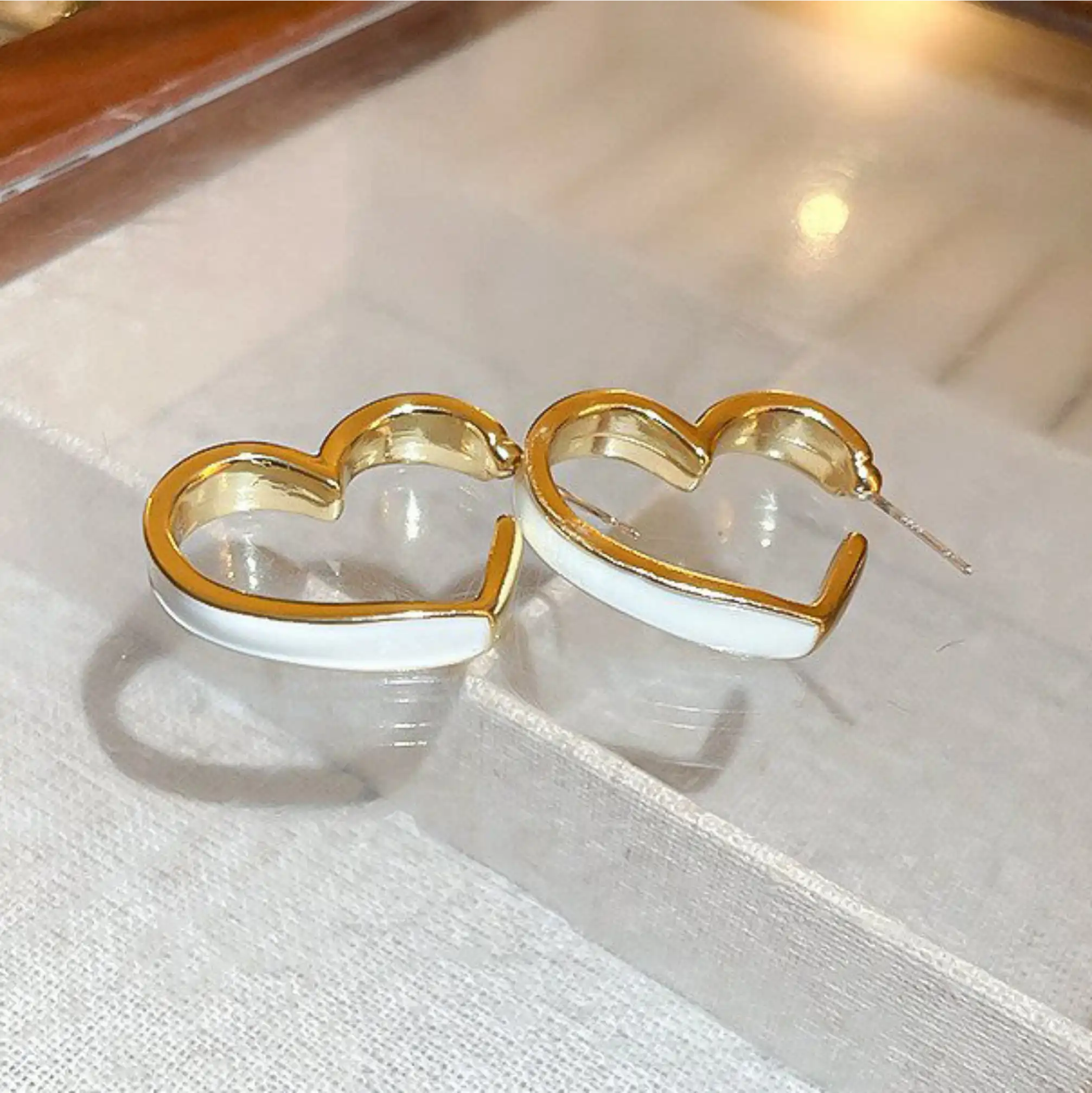 18K Gold Dripping Heart Hoop Earrings