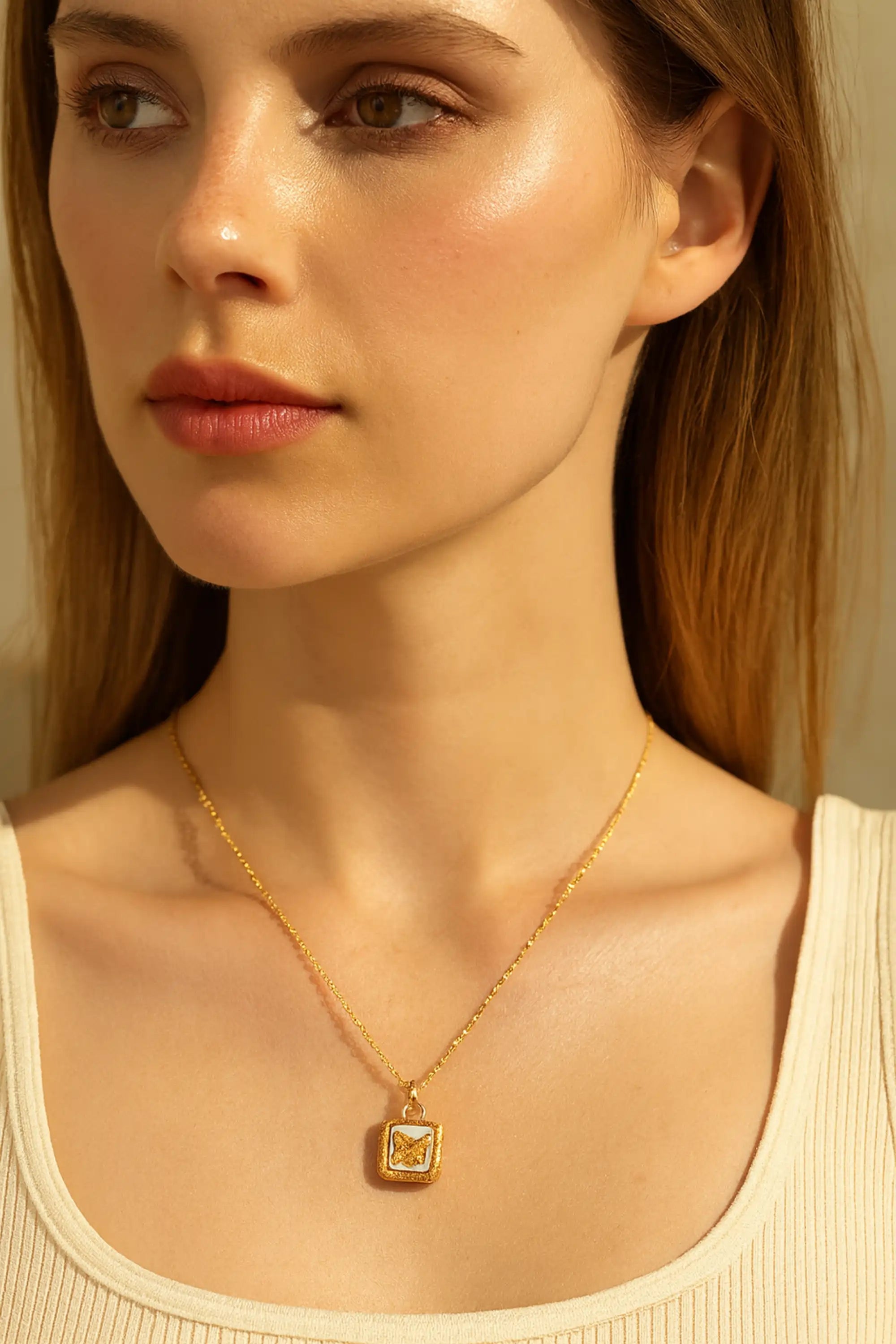 18K Gold Seashell Butterfly Pendant Necklace